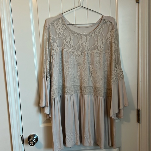 Torrid Super Soft Knits Lace Bell Sleeve Babydoll Shirt - Picture 2 of 11